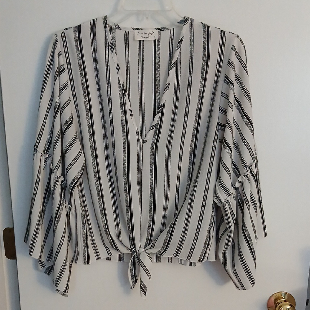 Lavender Field Black and White Tie Front Blouse, Size M